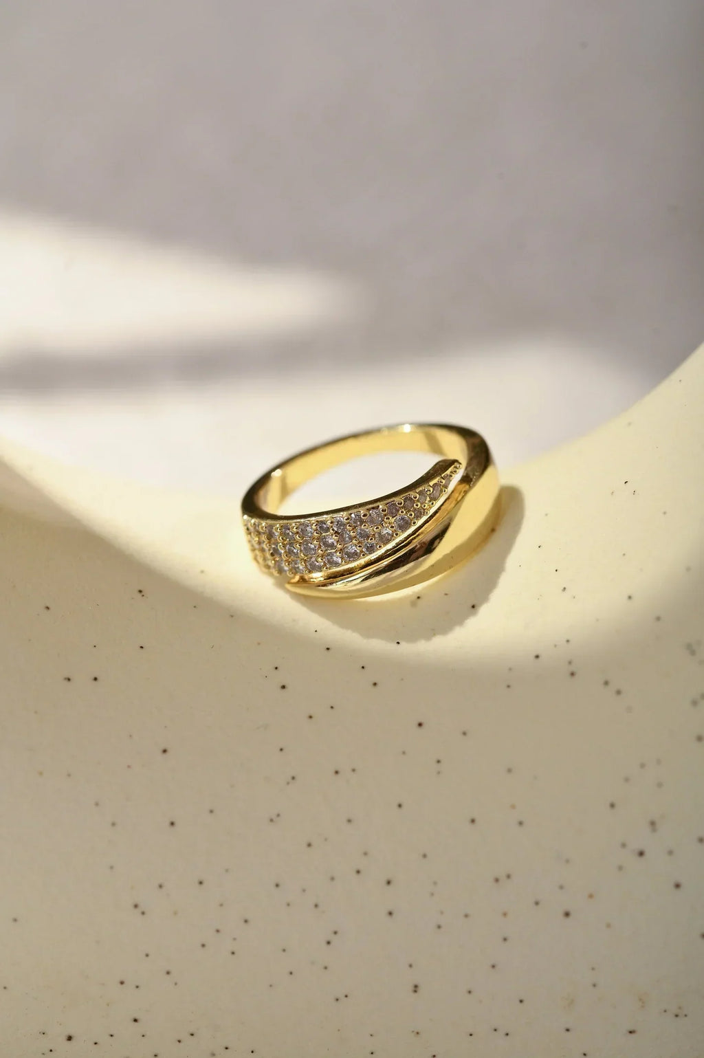 Elegant Gold Ring with Sparkling Stone (1+1 FREE)