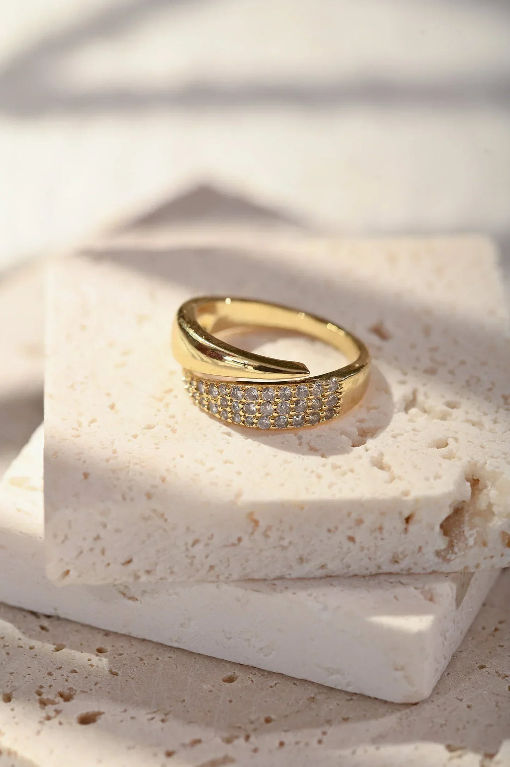 Elegant Gold Ring with Sparkling Stone (1+1 FREE)